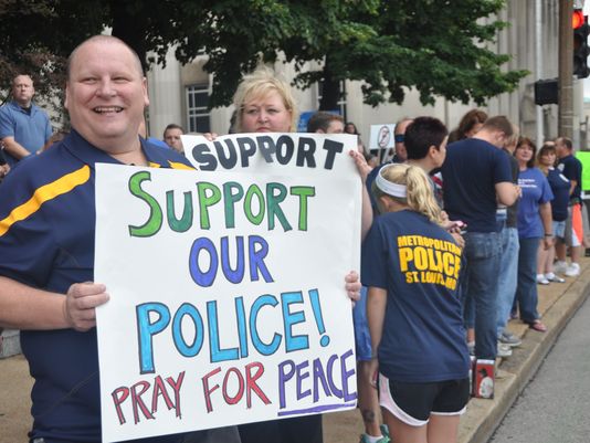 support darren wilson protest