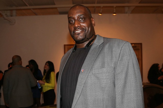  APRIL 23: Anthony Mason attends Art of the Draft: NFL Edition at Betrand Delacroix Gallery on April 23, 2013 in New York City. (Photo by Johnny Nunez/WireImage