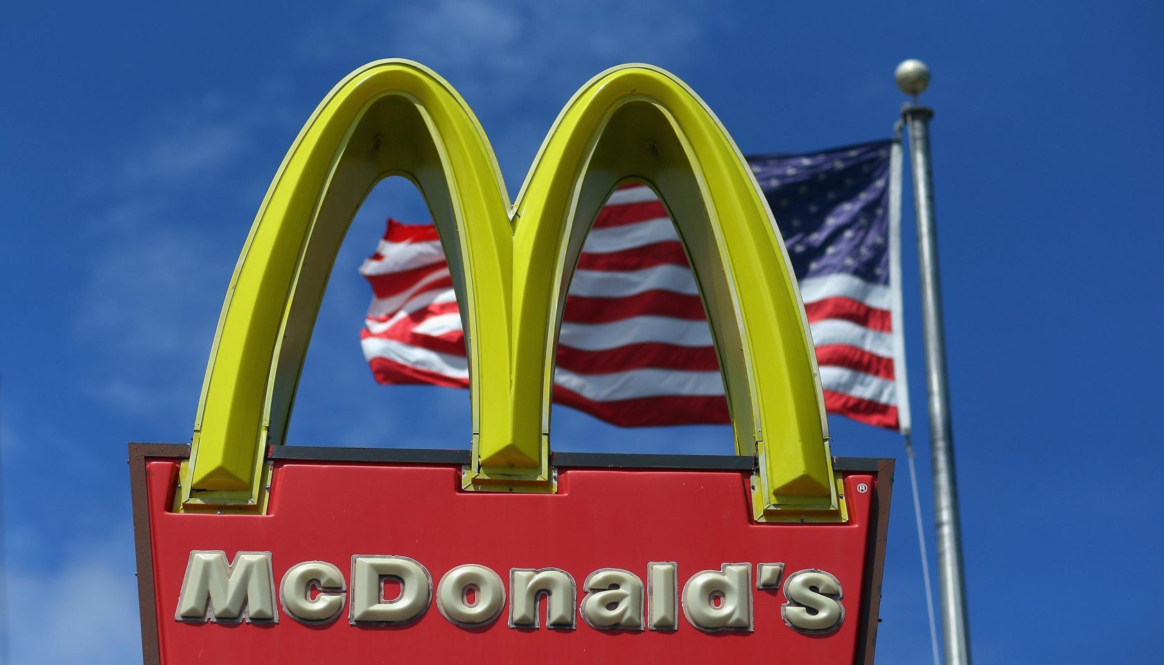 McDonalds Q2 Profit Drops 4.5 Percent On Stronger Dollar, Tougher Competition