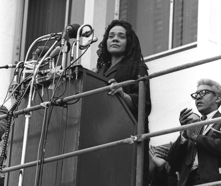 Coretta Addresses The Memphis Crowds