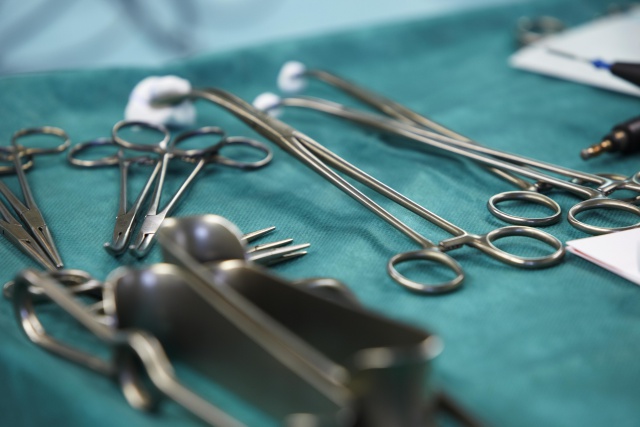 Surgical equipment