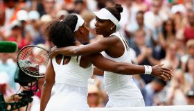 Serena Williams defeats Venus Williams in Wimbledon