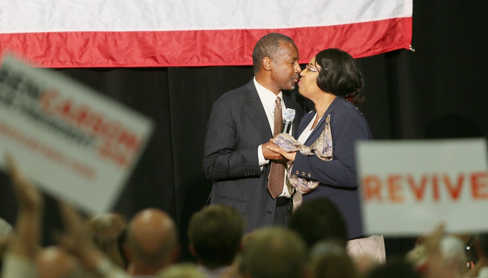 GOP Presidential Candidate Ben Carson Campaigns In Ohio