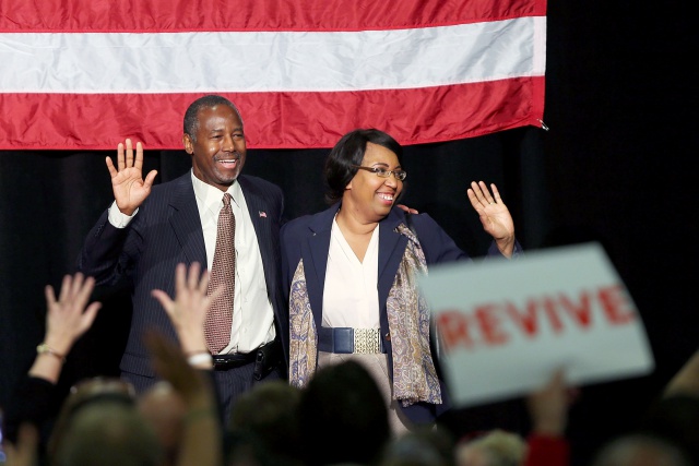 GOP Presidential Candidate Ben Carson Campaigns In Ohio
