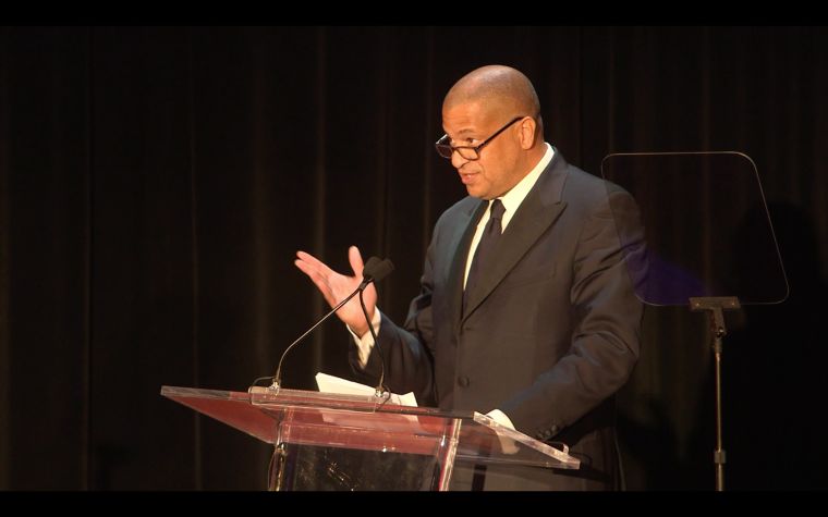 Alfred Liggins accepts his honor at the B&C Hall of Fame.