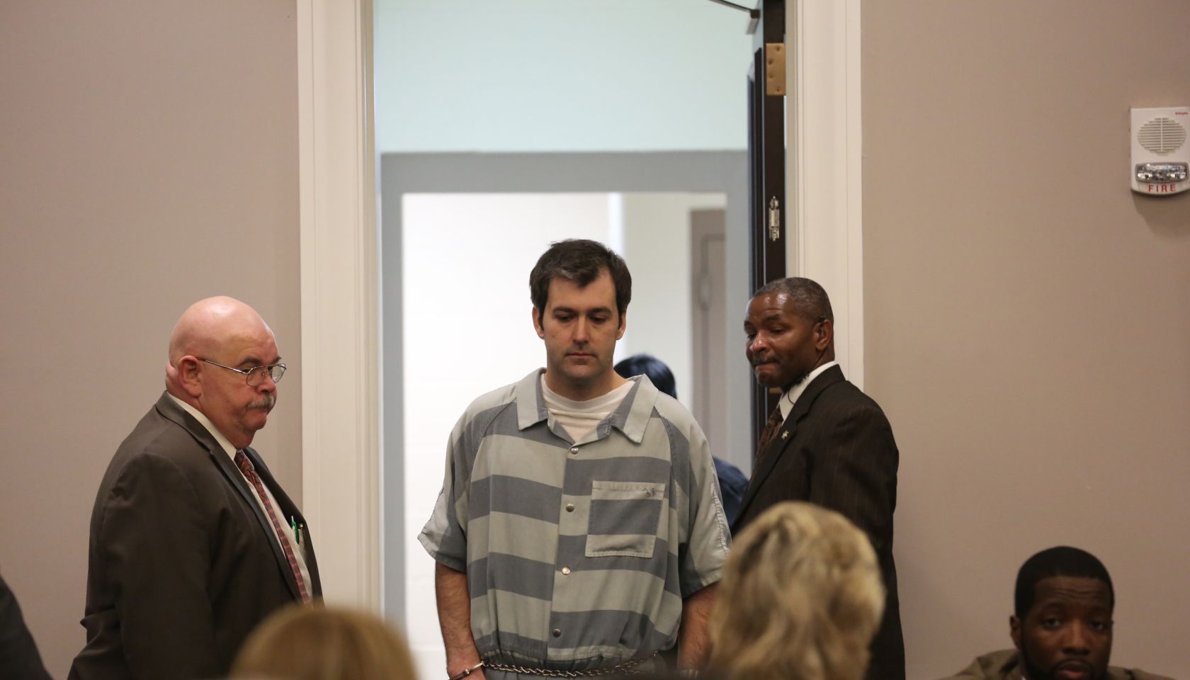 Hearing Held For Charleston Police Officer Who Shot And Killed Walter Scott