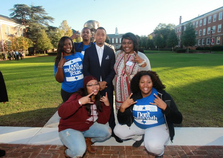 Actor, philanthropist and HBCU alumni Terrence ‘J’ Jenkins strikes a pose with Atlanta University Center Consortium students at the My Life, My Story, #MyUntold℠ Instameet on November 10, 2015.
