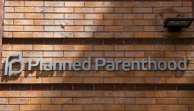 Planned Parenthood Funding Debate Stalls U.S. Congress