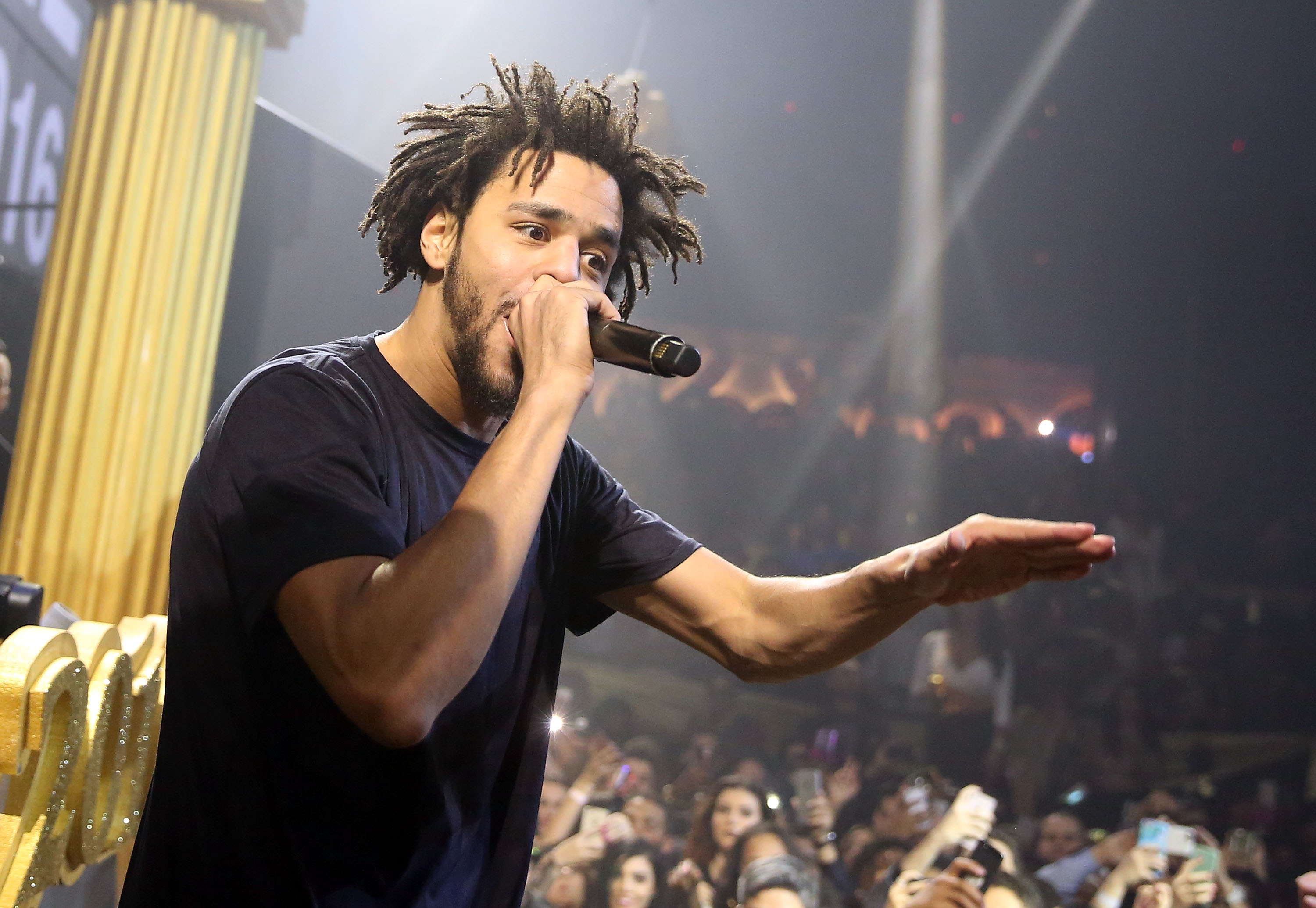 J. Cole's Unforgettable New Year's Performance At The LIGHT Vegas