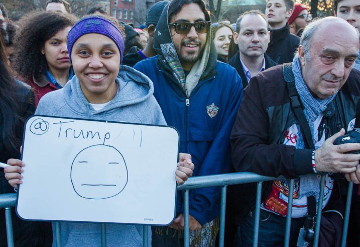emoji, presidential candidates, bernie sanders rally