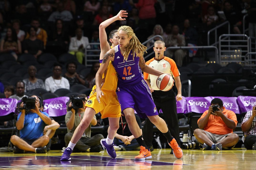 Phoenix Mercury's Brittney Griner playing against the Los Angeles Sparks
