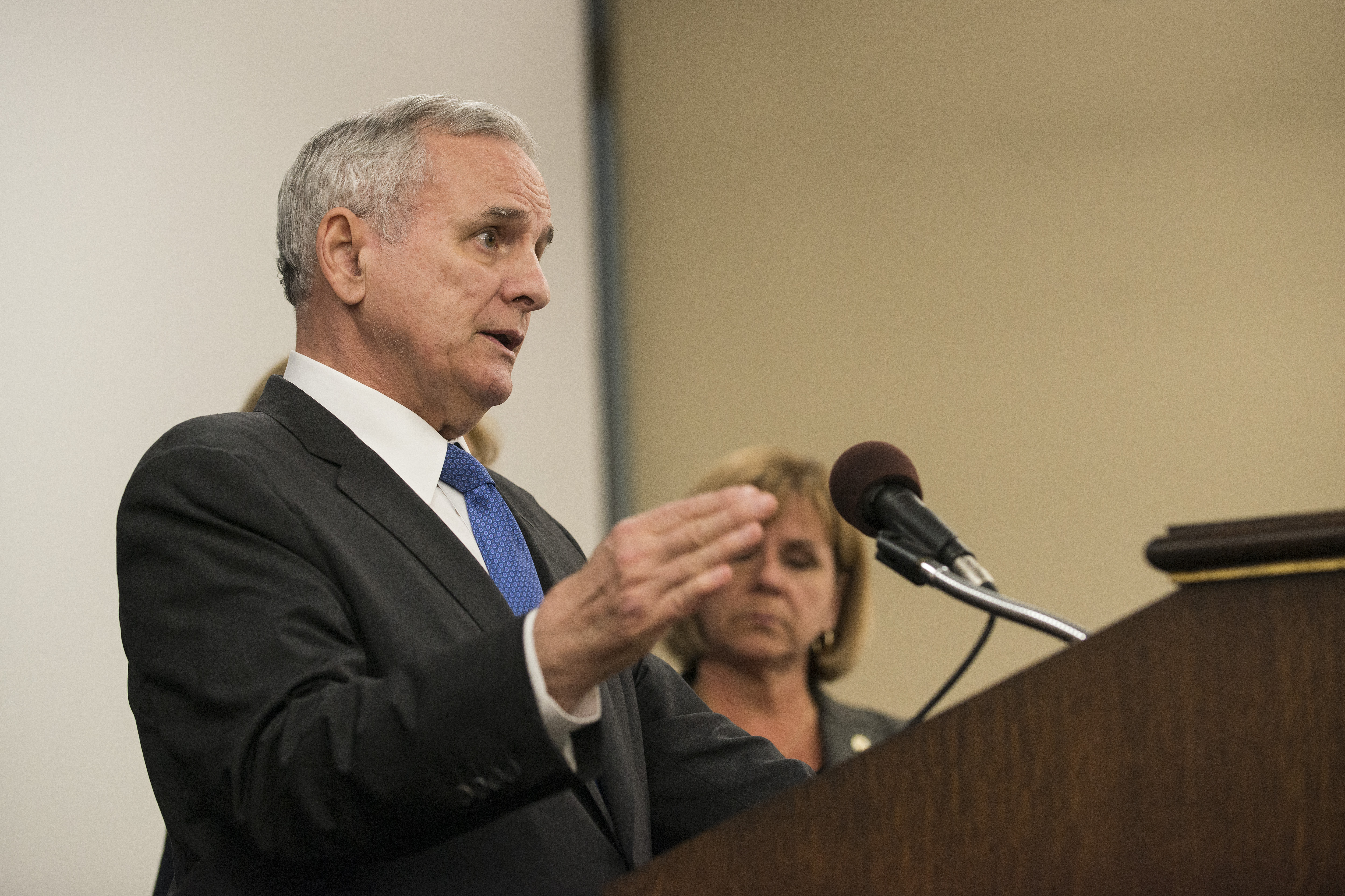 Police Officer Fatally Shoots Black Man During Traffic Stop Near St. Paul