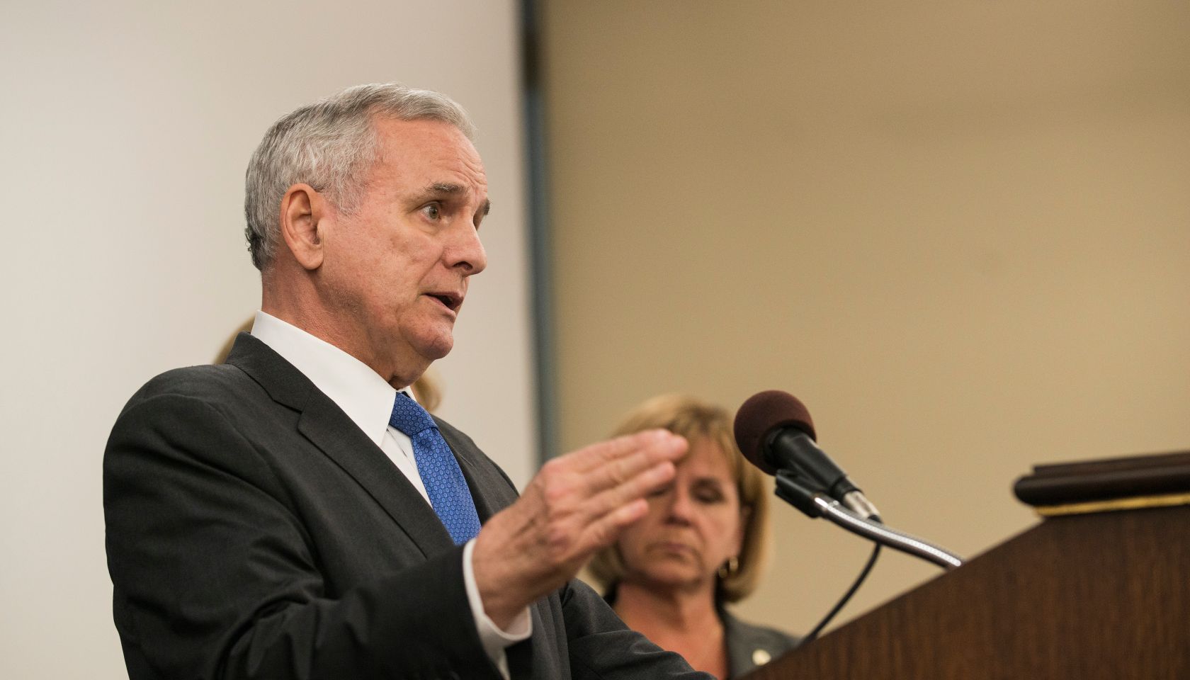 Police Officer Fatally Shoots Black Man During Traffic Stop Near St. Paul