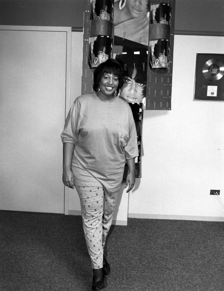 4) CHERYL LYNN