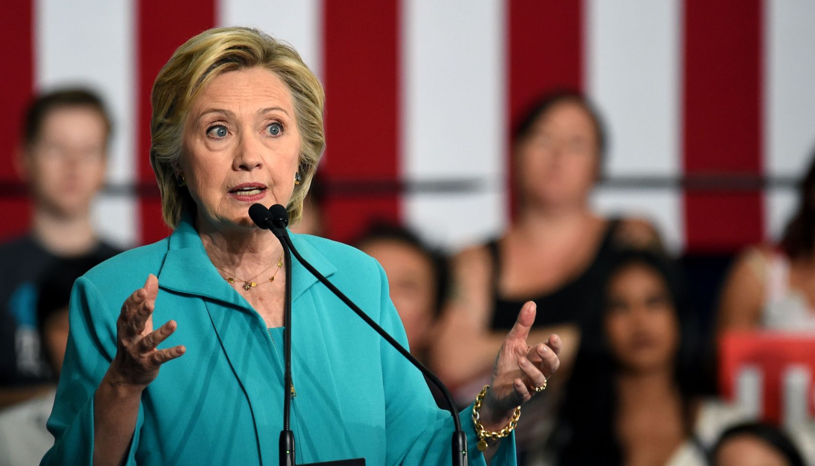 US-VOTE-DEMOCRATS-CLINTON