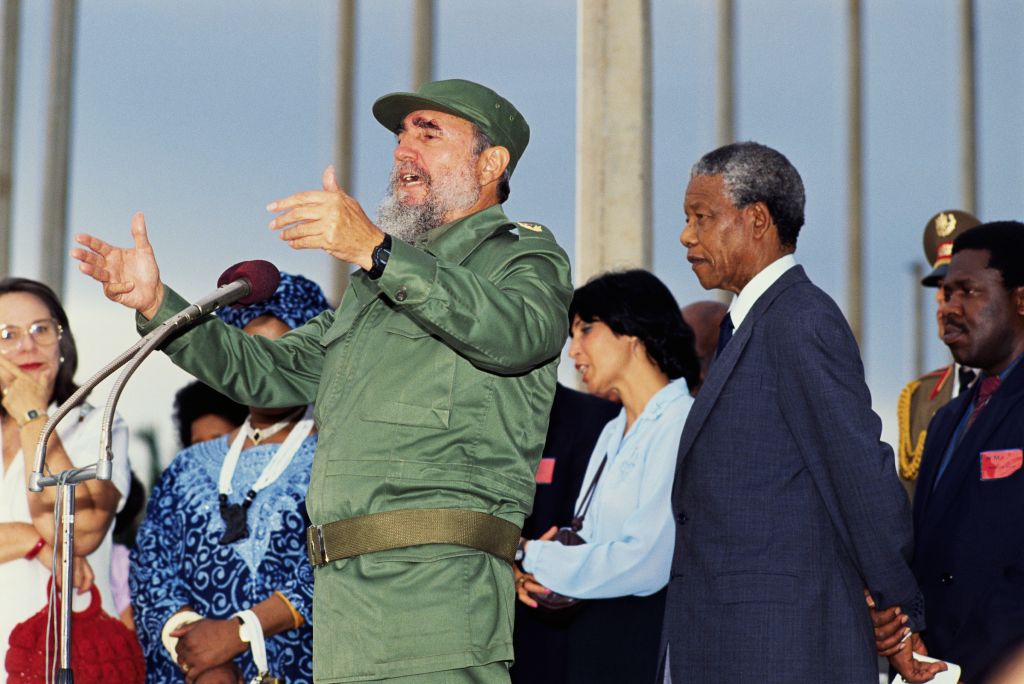 Fidel Castro and Nelson Mandela at News Conference