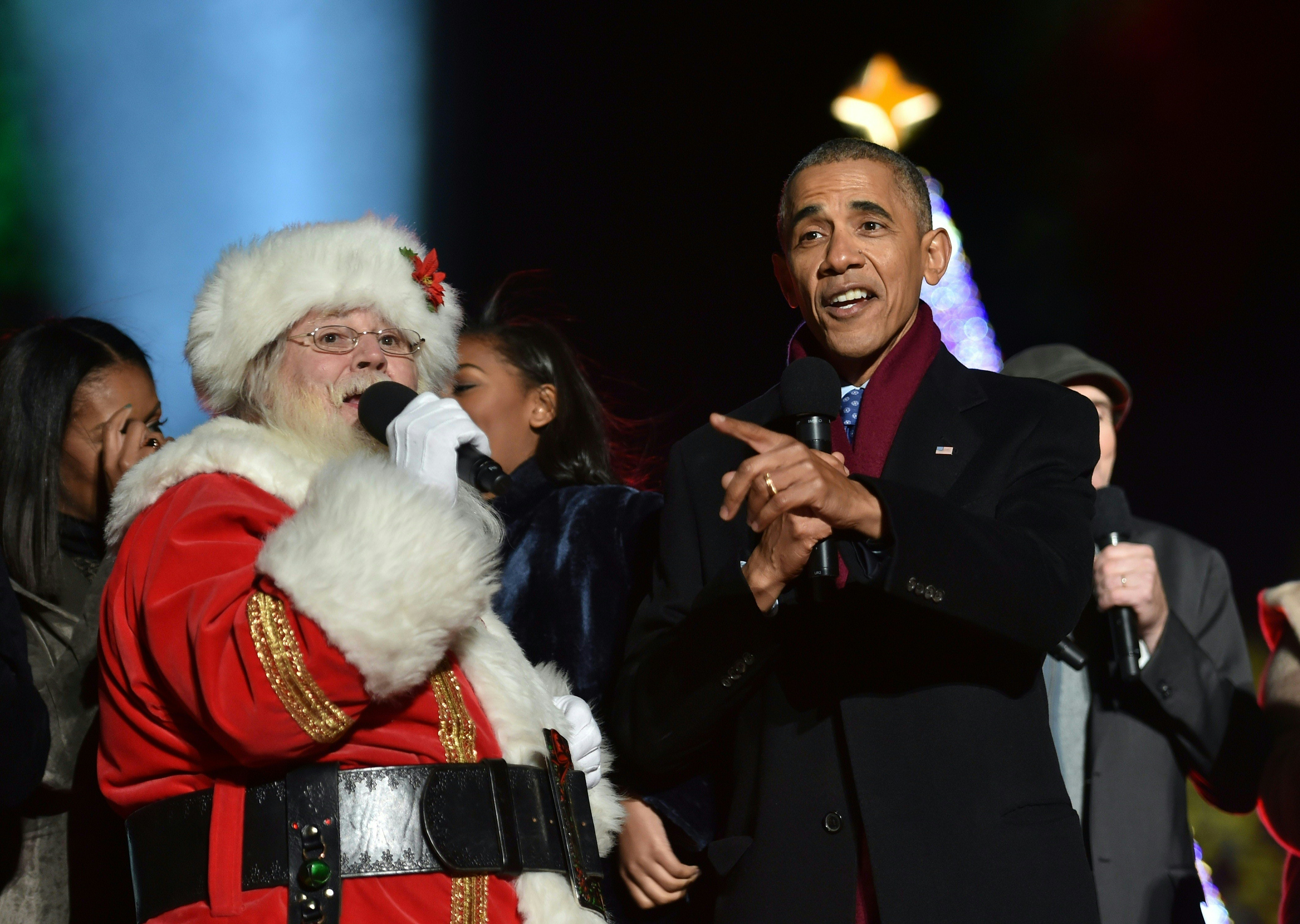 US-POLITICS-HOLIDAY-CHRISTMAS-TREE-OBAMA