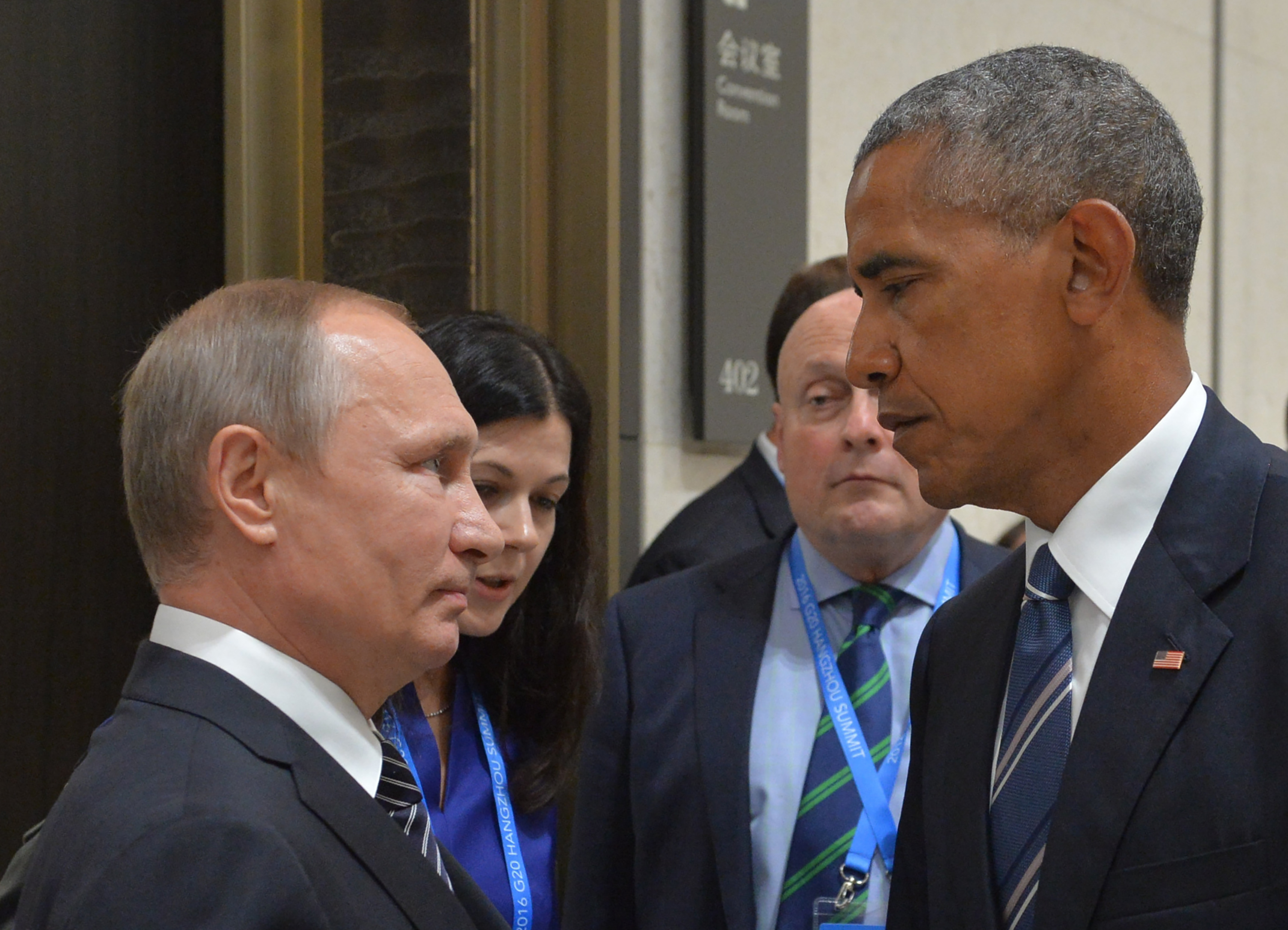 TOPSHOT-CHINA-G20-SUMMIT-PUTIN-OBAMA