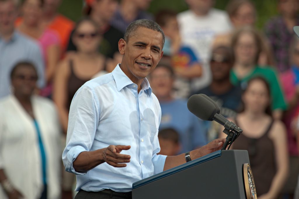 President Obama campaigns in NH