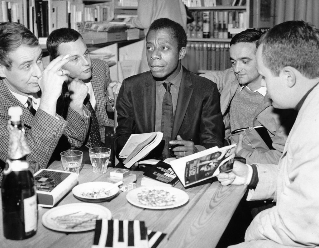 Baldwin, James - Schriftsteller, USA - bei einer Autogrammstunde in Marga Schoellers Bücherstube in Berlin