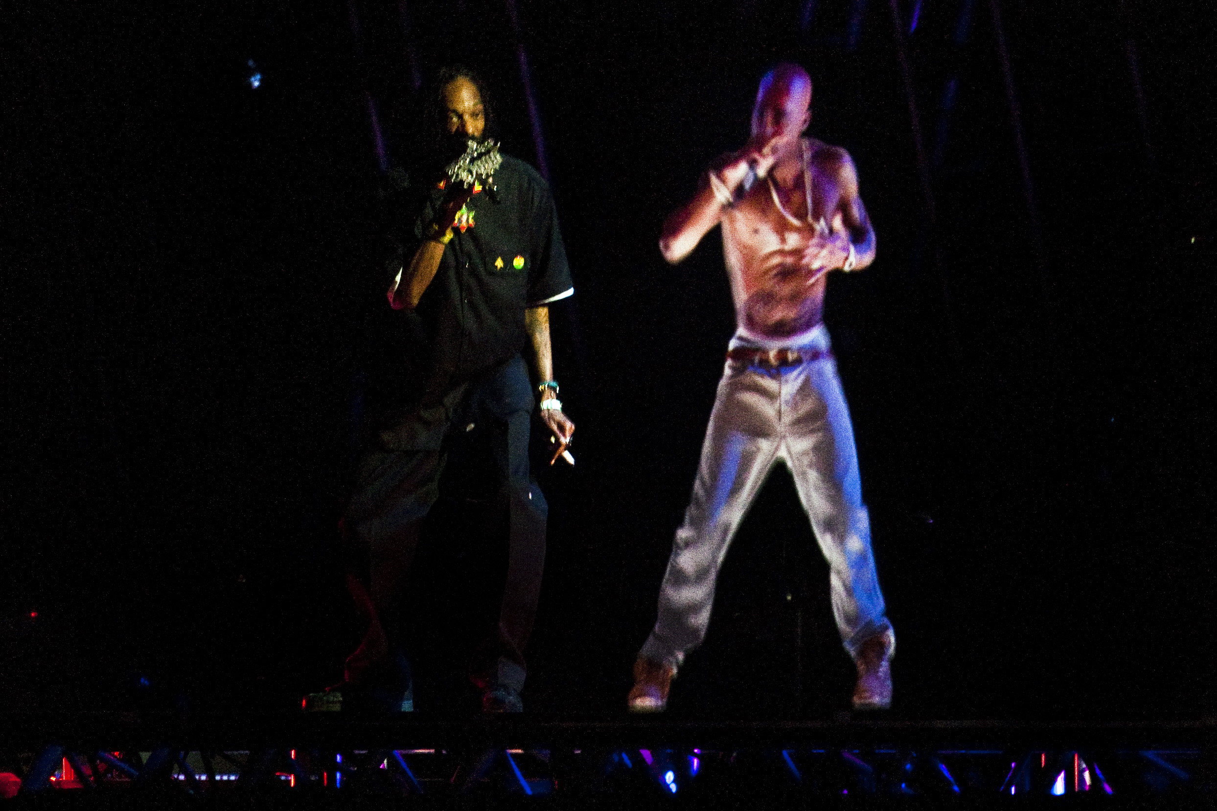 INDIO, CAAPRIL 22, 2012Snoop Dogg perfroms with an image of Tupac near the end of the Snoop Dog