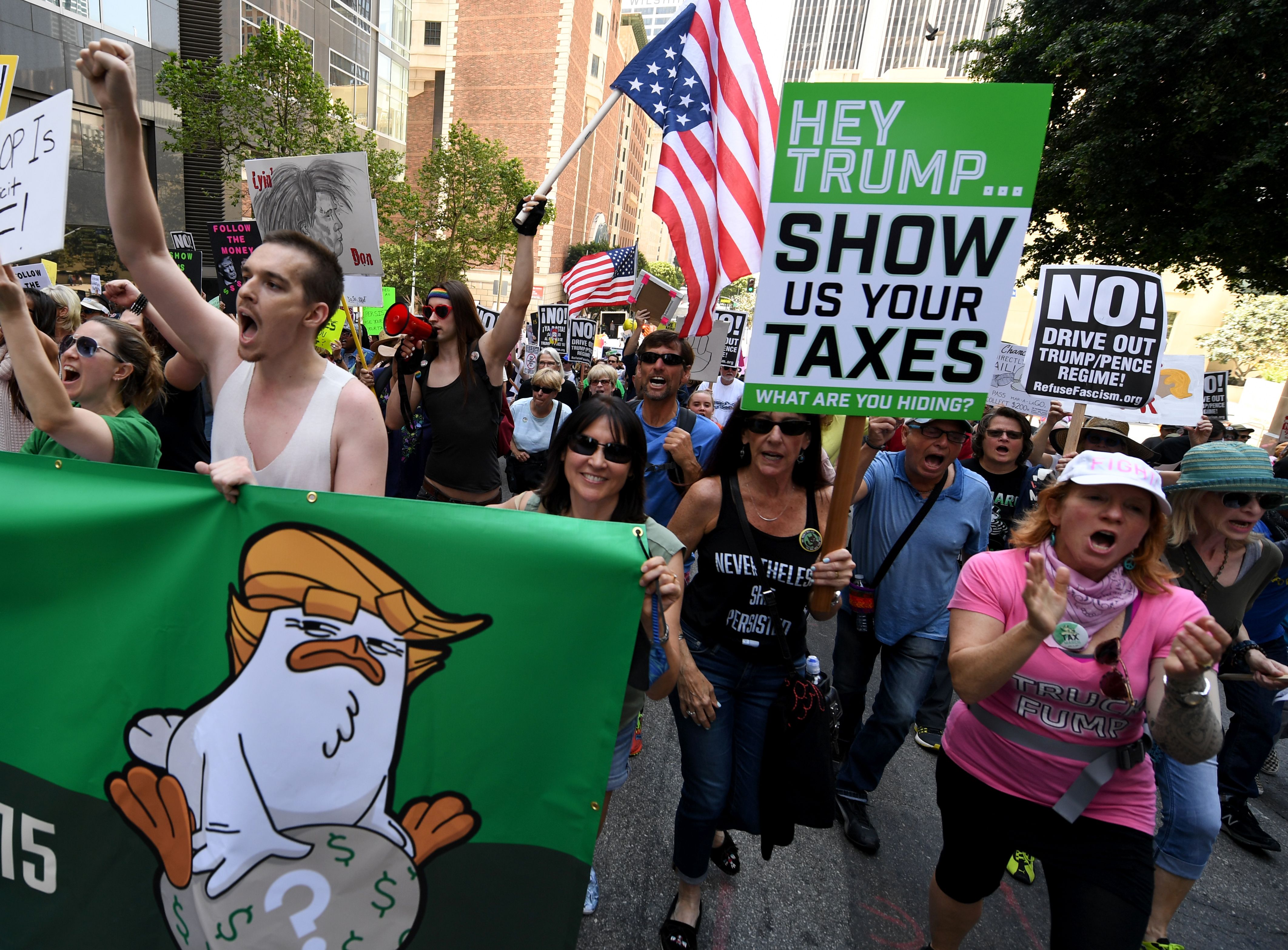 US-POLITICS-TRUMP-TAX-PROTEST