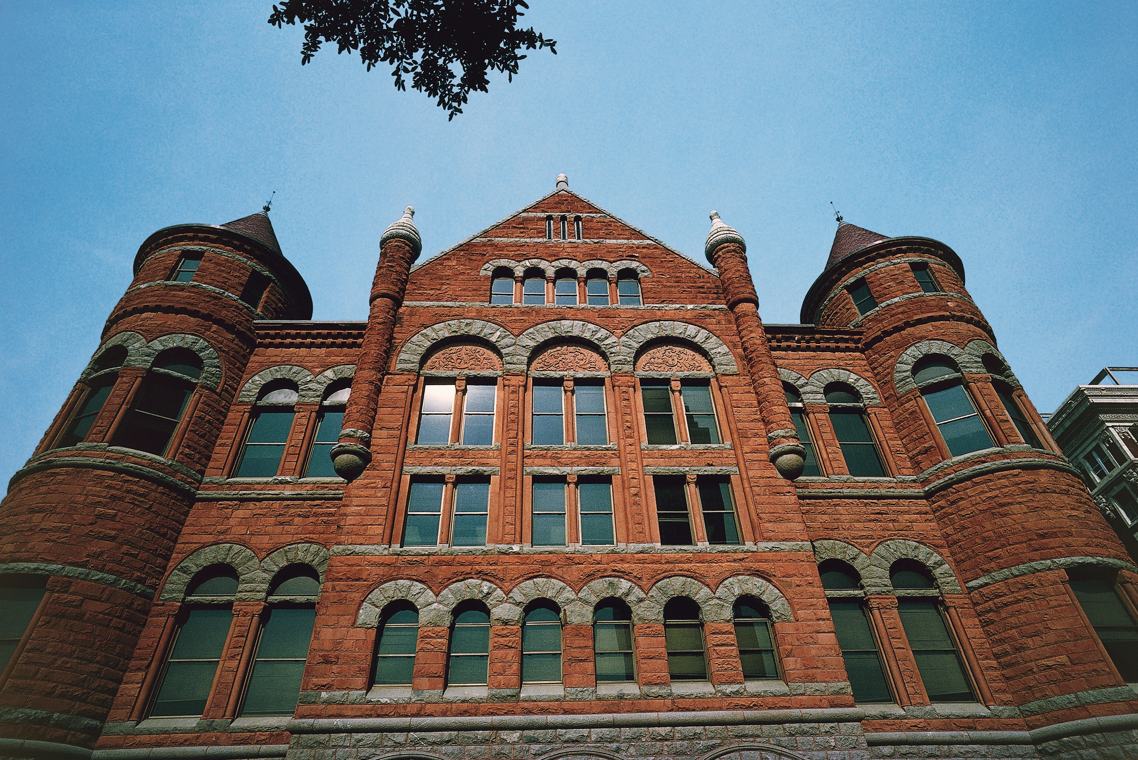 Facade of Dallas County Courthouse, Dallas, Texas
