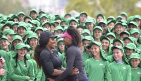 Williams sisters meet ballkids of 2017 Australian Open in Melbourne