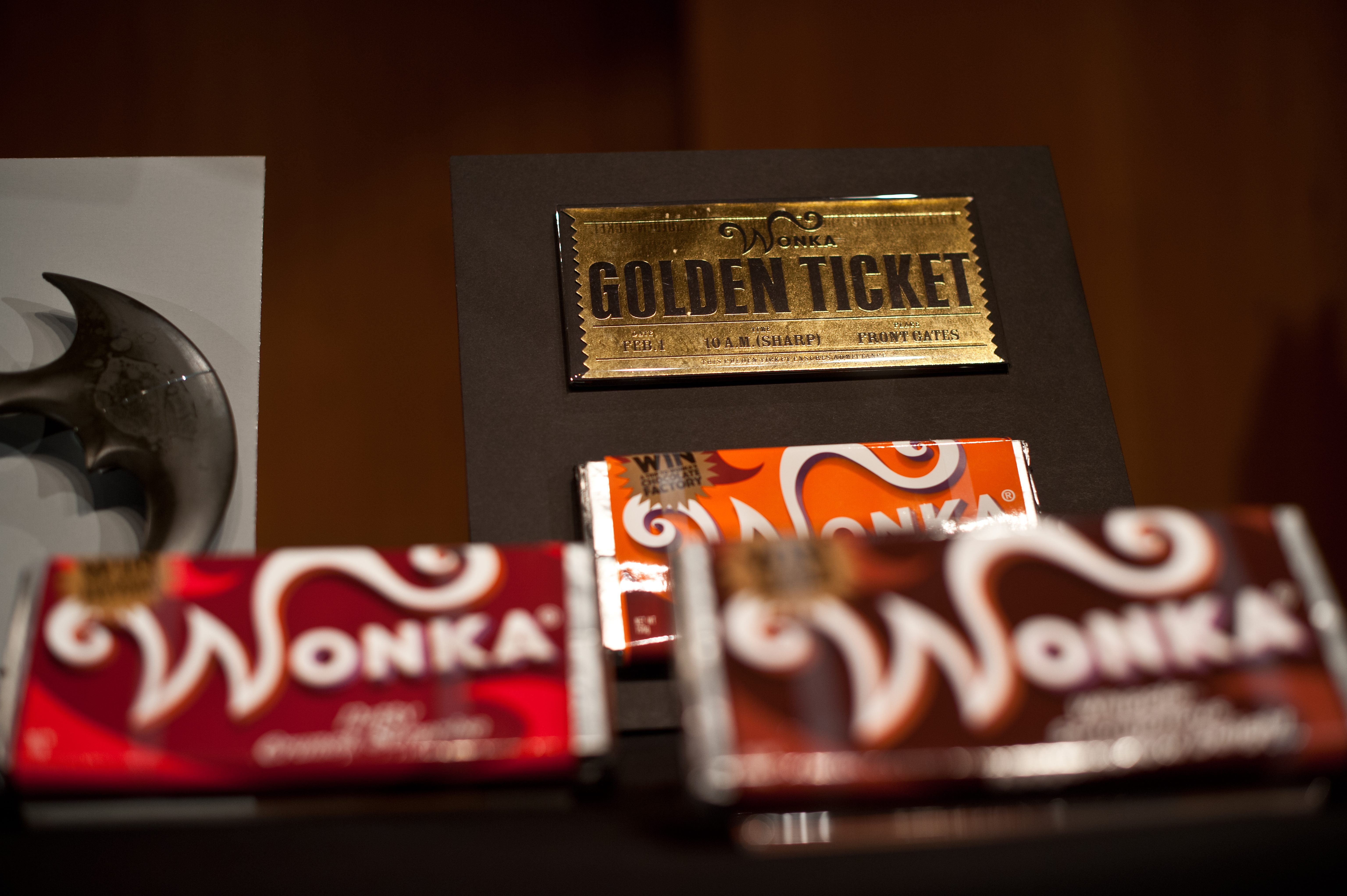 US-ENTERTAINMENT-FILM-WARNER-SMITHSONIAN-ARTIFACTS