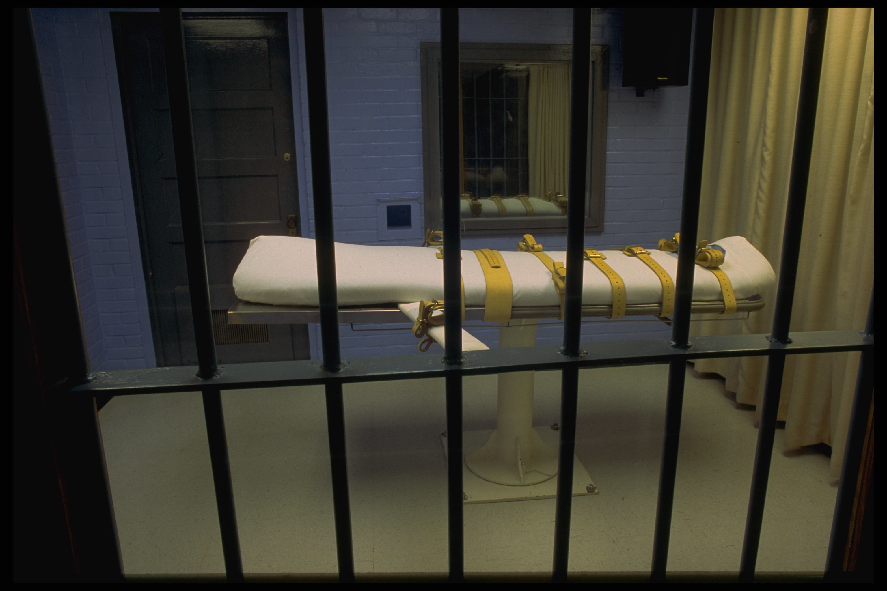 ROOM FOR EXECUTION BY LETHAL INJECTION IN TEXAS, Botched Lethal Injections, Reprieve, shots, Black prisoners, 