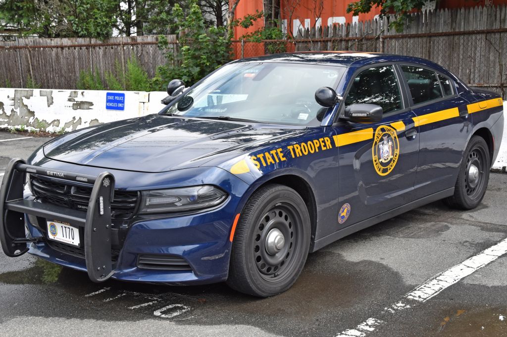 New York State Police Car 1T70 - 2016 Dodge Charger.