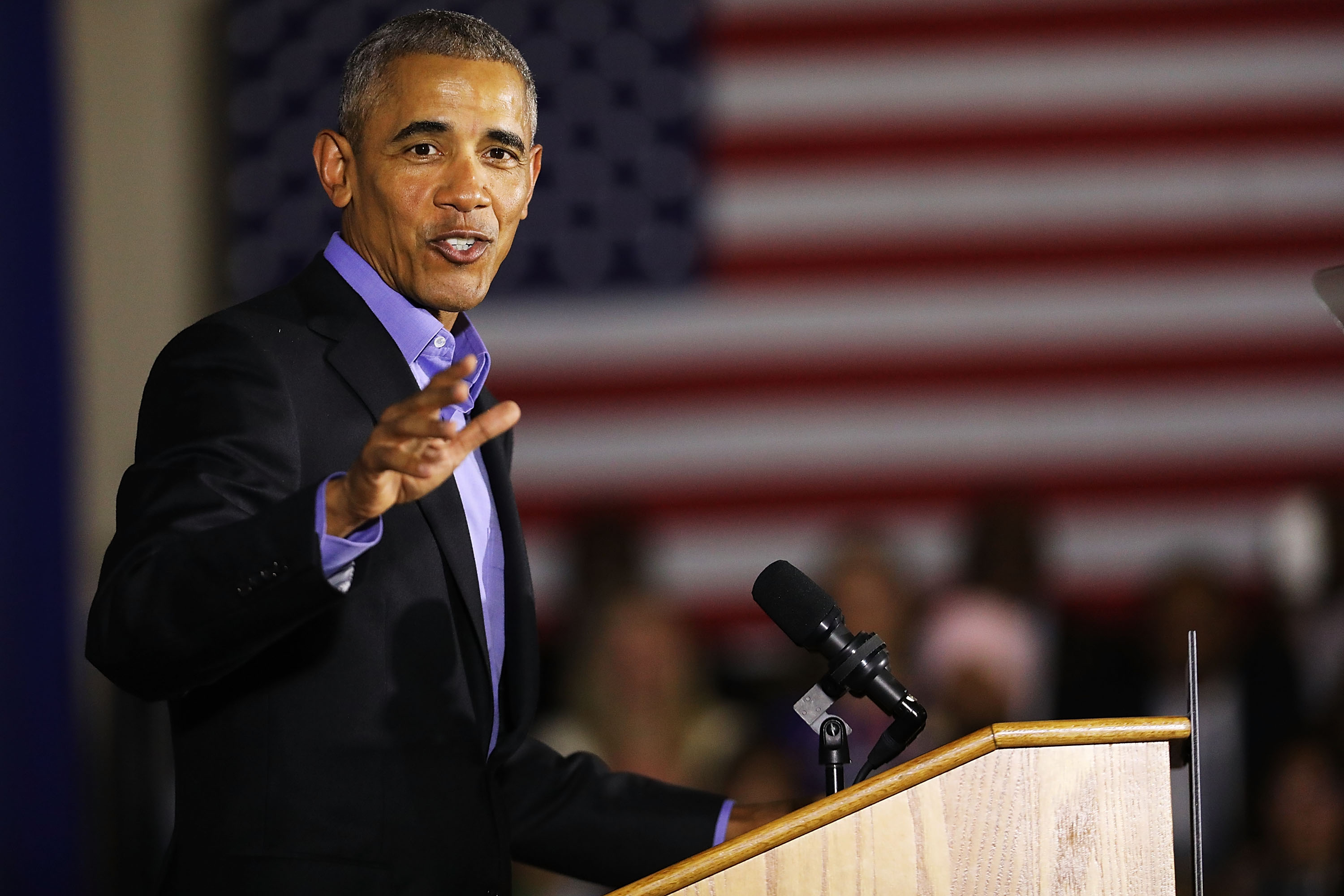 Obama Returns To Campaign Trail At Rally For NJ Gubernatorial Candidate