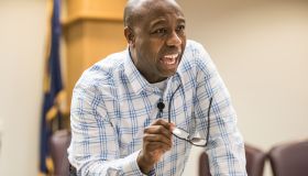 Tim Scott Holds Town Hall To Hear From Constituents In North Charleston