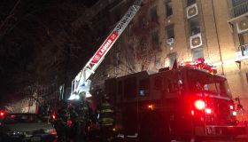 Massive fire breaks out at New York apartment building