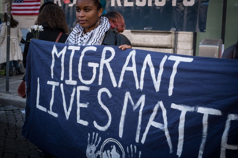 Migrant lives matter!