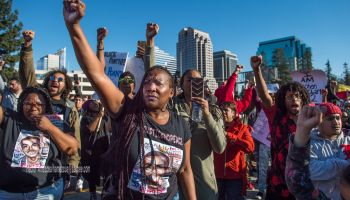 âShow me your hands.â Police video shows death of Stephon Clark in a hail of gunfire
