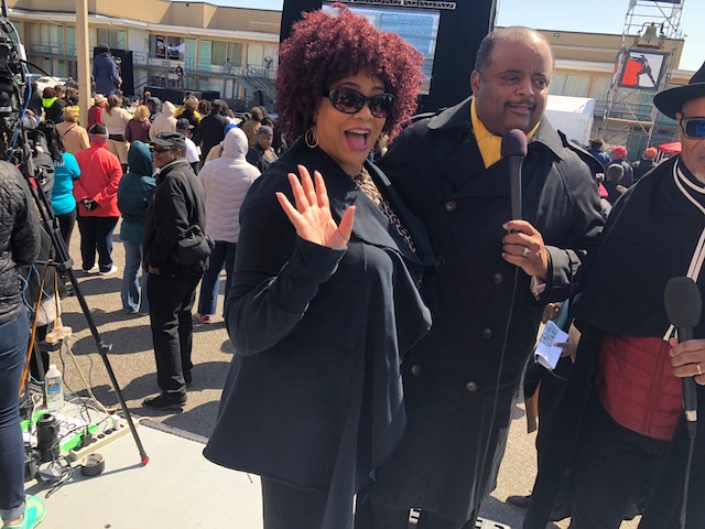 Kim Coles with Roland Martin