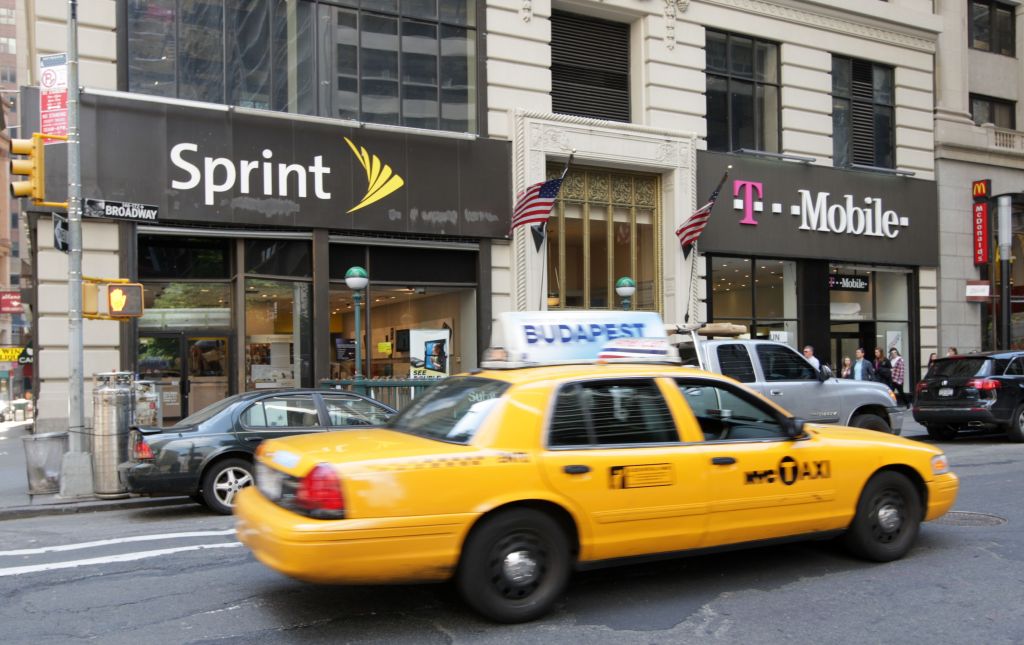 USA New York - branch of Sprint and T-Mobile