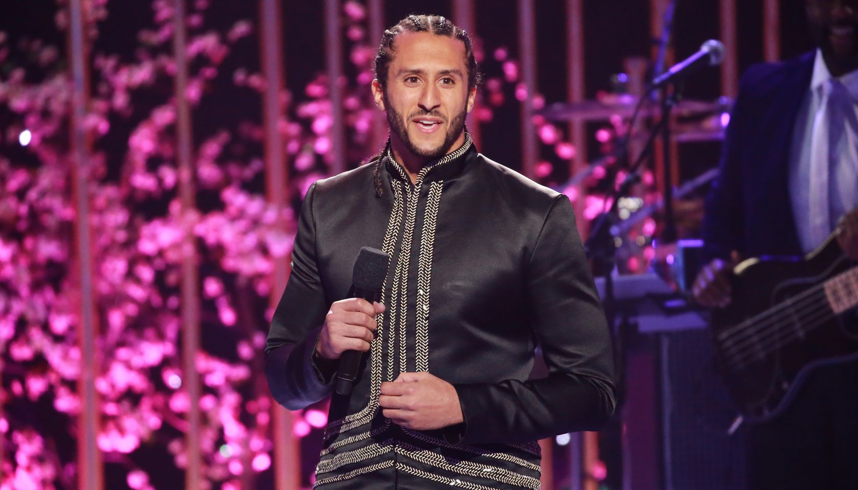 VH1's 3rd Annual 'Dear Mama: A Love Letter To Moms' - Inside