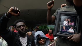 Demonstration Continue In Pittsburgh After Unarmed Black Teen Was Fatally Shot In Back By Police While Fleeing A Traffic Stop