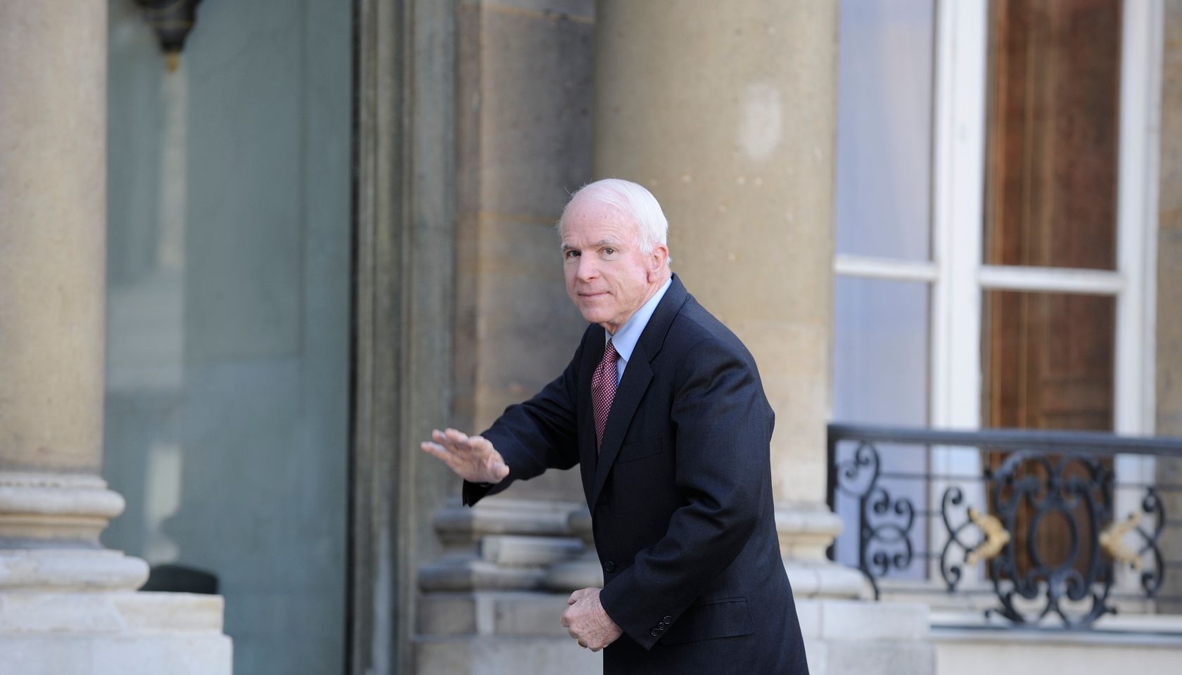 John McCain à l'Elysée