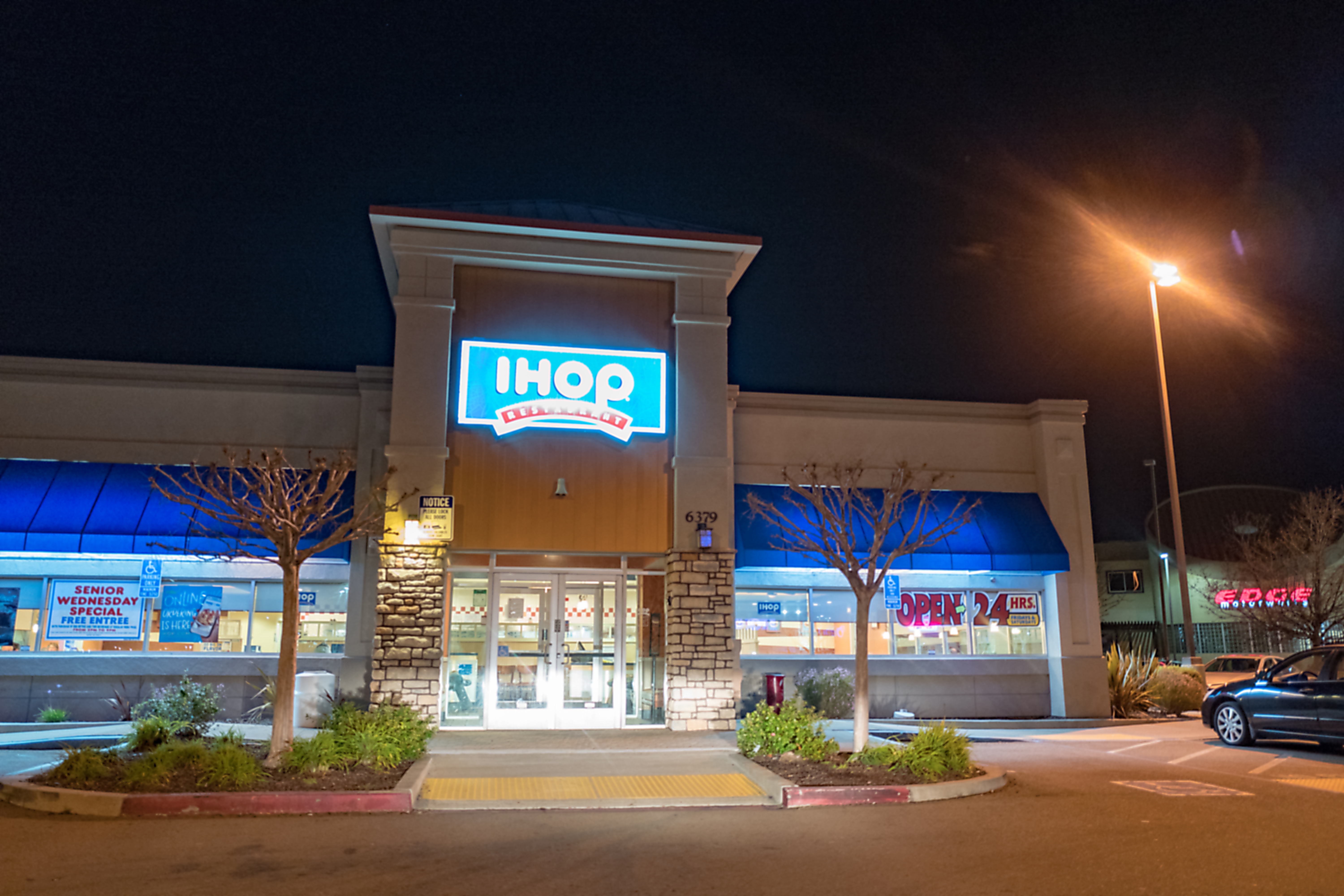 IHOP At Night