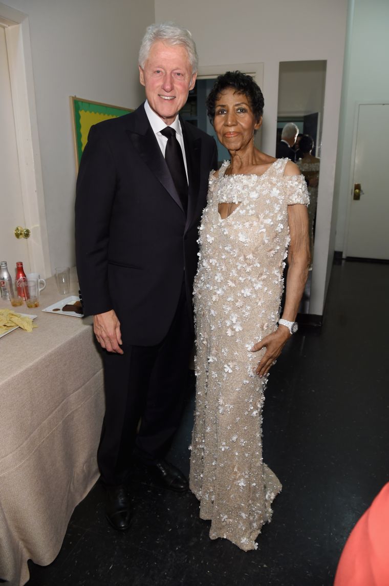 Aretha With Clinton At The Elton John AIDS Foundation Gala In 1997