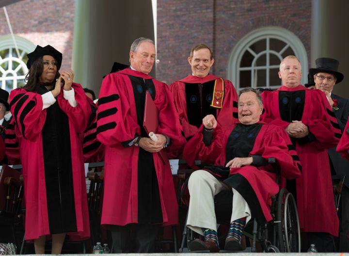 Aretha With Former President George H. W. Bush At Harvard University’s 363rd Commencement Ceremony