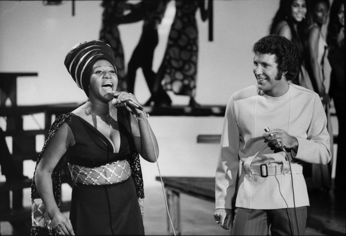 Aretha Franklin Singing With Tom Jones On 'This Is Tom Jones'