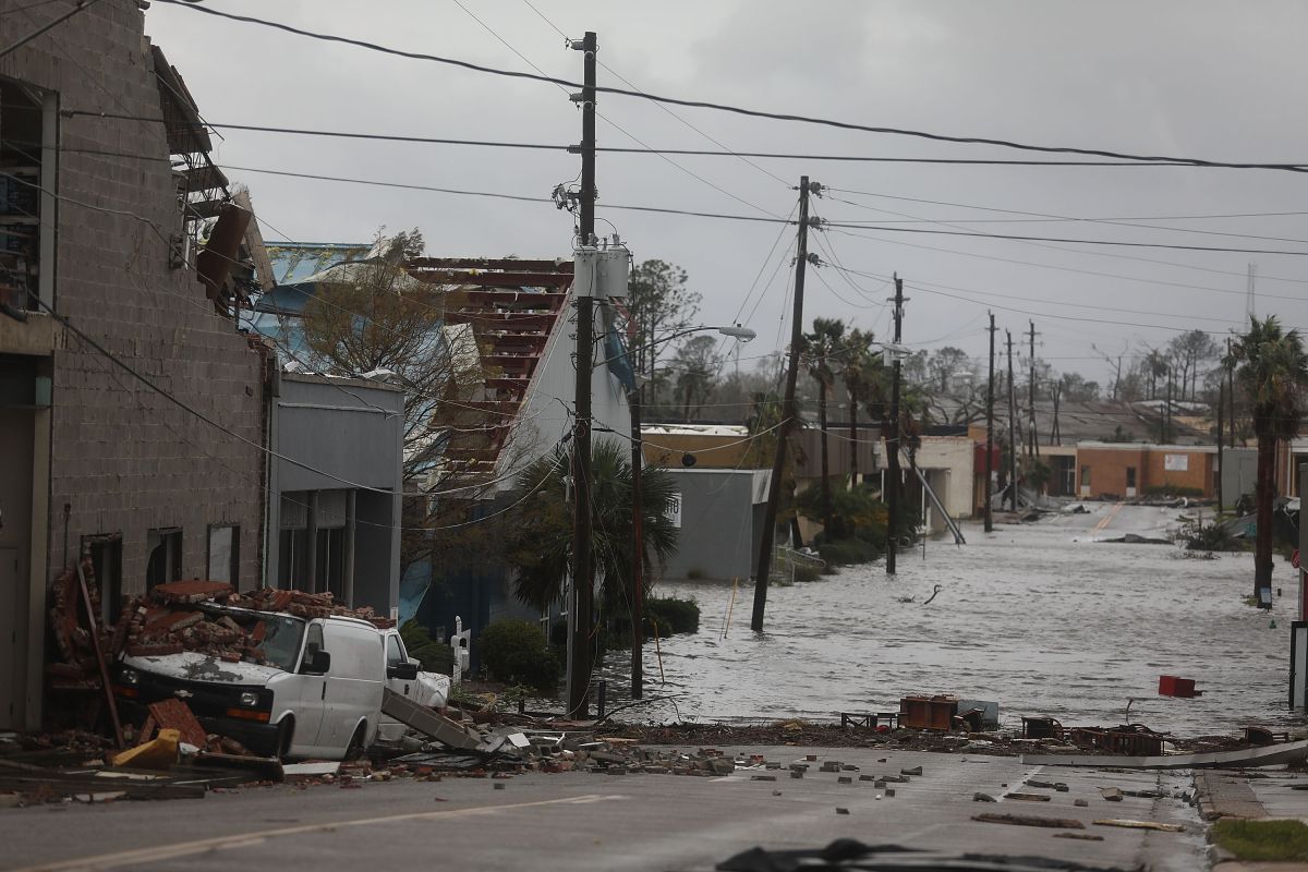 Hurricane Michael Slams Into Florida's Panhandle Region
