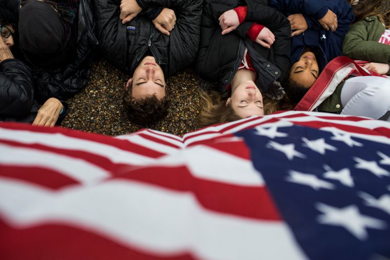 Teens for gun reform protest at the White House