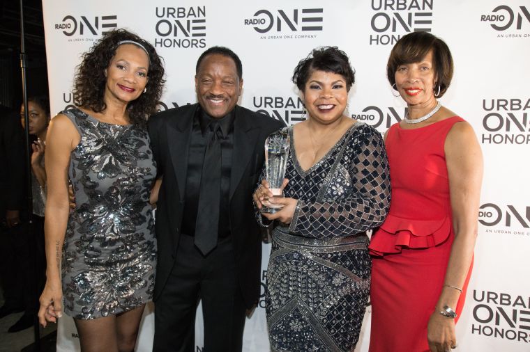 (L-R) Pamela Simpson, Donnie Simpson, April Ryan and Baltimore mayor Catherine Pugh