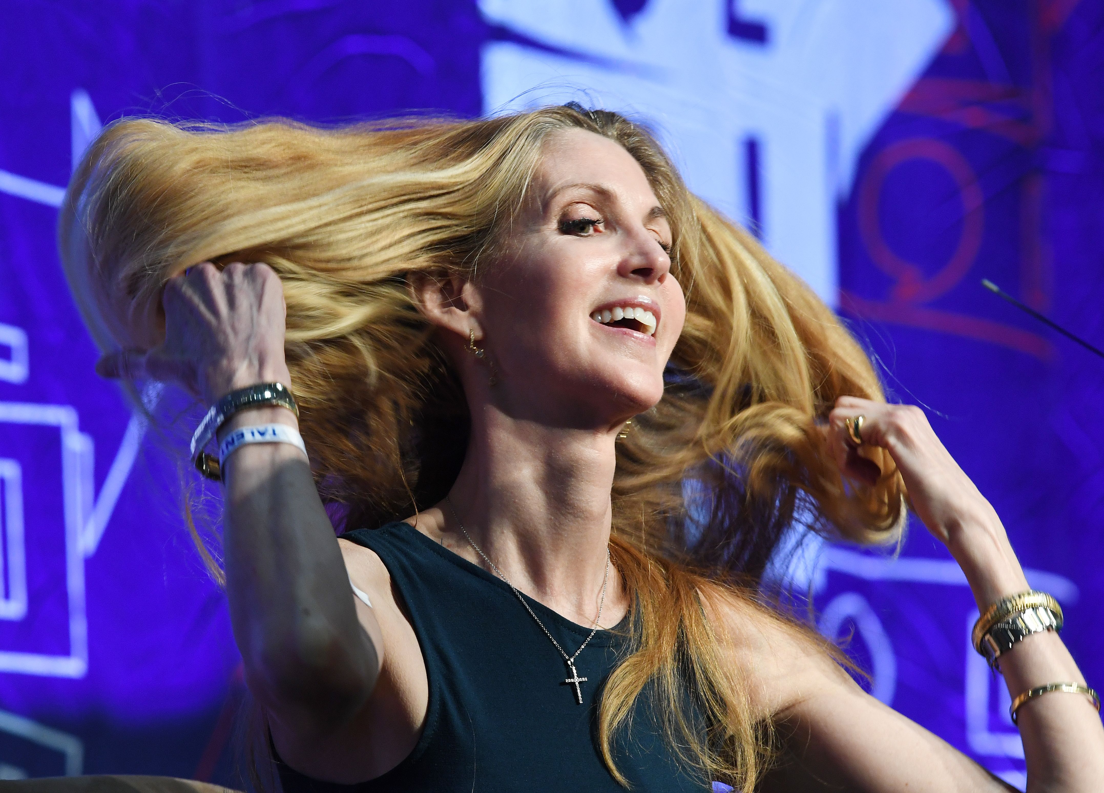 US-ENTERTAINMENT-POLITICS-POLITICON