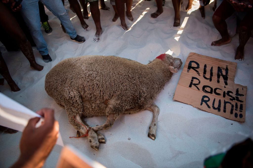 SAFRICA-RACISM-BEACH-PROTEST